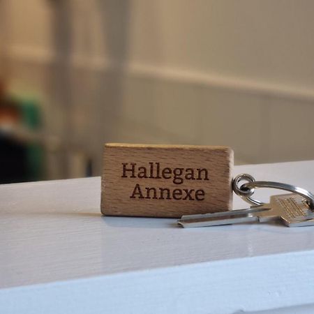 Hallegan Annexe With Private Garden And Woodland カムボーン エクステリア 写真